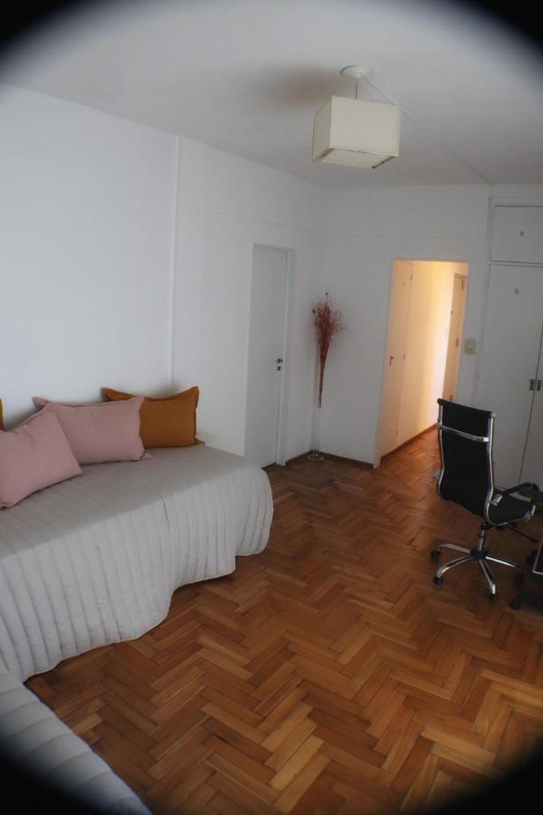 Amplio Departamento,totalmente equipado, ideal 2 Personas, cerca de todos los puntos turisticos de CABA Ciudad Autónoma de Ciudad Autónoma de Buenos Aires Exterior foto